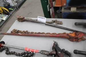 lot 877 image: J.H. Williams Vulcan Superior 51 Heavy Soil Chain Pipe Wrench No. 4