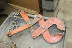 lot 907 image: Ecoa Pul-2 Pipe Grabber