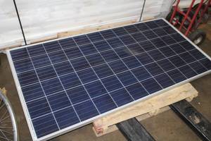 lot 849 image: Jinko Solar Photovoltaic Module Solar Panel