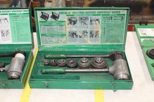 lot 913 image: Greenlee Ratchet Knockout Driver 19041906  with Metal Case