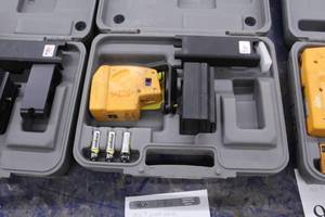 lot 940 image: Pacific Laser Systems PLS5  with Plastic Case
