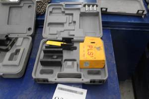 lot 938 image: Pacific Laser Systems PLS5  with Plastic Case