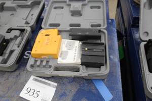 lot 935 image: Pacific Laser Systems PLS5  with Plastic Case