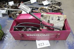 lot 923 image: Enerpac Cable Bender  with Metal Case