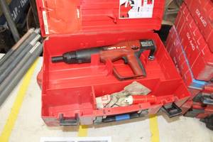 lot 959 image: Hilti Power Actuated Nail Gun DX A41I  with Plastic Case