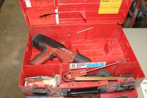 lot 962 image: Hilti Power Actuated Nail Gun DXA40  with Plastic Case, Accessories