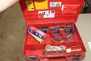 lot 963 image: Hilti Power Actuated Nail Gun DXA40  with Plastic Case, Accessories