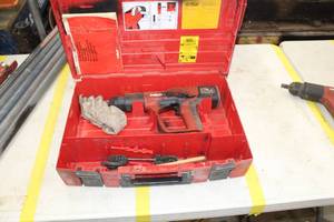lot 968 image: Hilti Power Actuated Nail Gun DXA40  with Plastic Case, Accessories