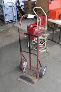 lot 995 image: Dolly 2-wheel