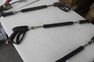 lot 998 image: Giant Spray Wand 31L