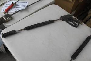 lot 999 image: Giant Spray Wand 31L