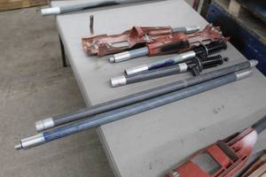 lot 990 image: Lot of (2) Hilti Extension Handles