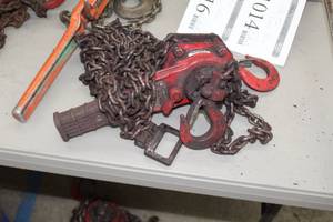 lot 1012 image: Coffing Chain Hoist 34 Ton