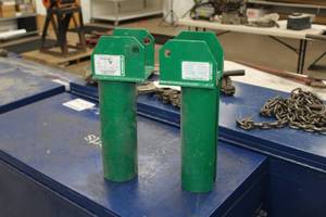 lot 1061 image: Lot of (2) Greenlee 5 Cable Feeding Sheave 441