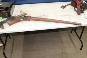 lot 1052 image: Pipe Wrench 48L