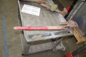 lot 1057 image: Pipe Wrench 36L