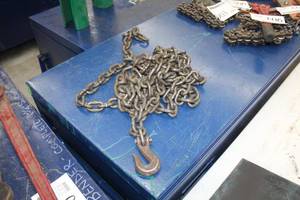 lot 1060 image: Heavy Duty Chain with One Hook End