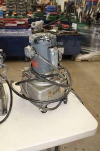 lot 1042 image: Greenlee No. 940-PS Hydraulic Power Pump