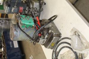 lot 1043 image: Greenlee Hydraulic Pump