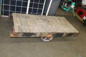 lot 1073 image: Nutting Cart
