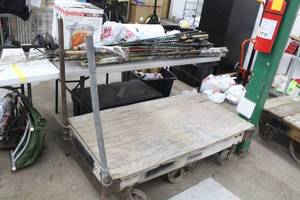 lot 1097 image: Nutting Cart