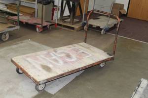 lot 1079 image: Industrial Cart