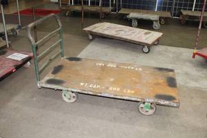 lot 1081 image: Industrial Cart
