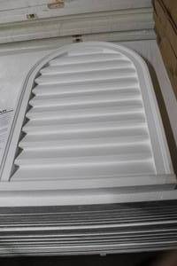 lot 343 image: Fypon Decorative Cathedral Louver White 2THx22Wx31-12H