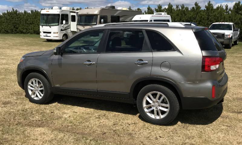 lot 3 image: 2014 Kia Sorento LX AWD