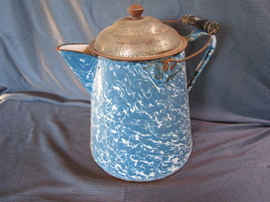 lot 11 image: Vintage blue enamel coffee pot...