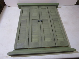 lot 52 image: Shuttered mirror - wall dcor, 21....