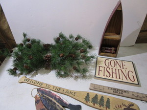 lot 61 image: Fishing package dcor boat shaped...