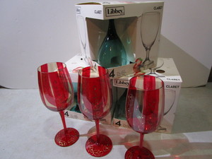 lot 62 image: Libbey claret 16oz green stems, thr...