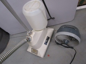 lot 91 image: Jiffy Proline clothes steamer, Dura...