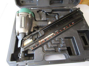 lot 107 image: Masterforce framing nailer, clipped...