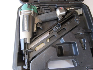 lot 109 image: Masterforce angle finishing nailer...