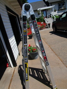 lot 121 image: Gorilla MPX folding ladder, 375lbs...