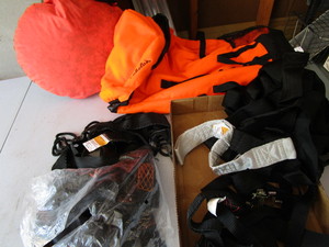 lot 164 image: Fall restraints (3), Cabellas backp...
