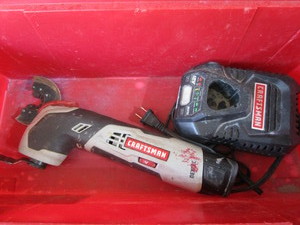lot 176 image: Craftsman cordless multi tool Nexte...