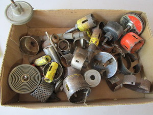 lot 177 image: Hole saws...