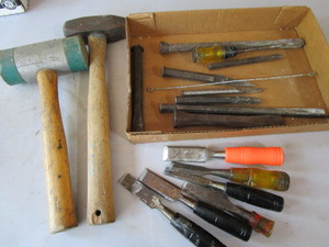 lot 179 image: Chisels  wood & cold, sledge hamme...