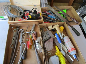 lot 180 image: Tools nut busters, solder & iron, ...