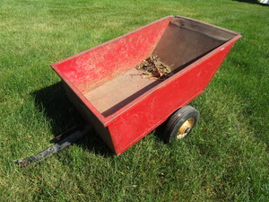 lot 192 image: Ohio yard trailer, small dump style...