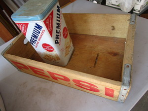 lot 213 image: Pepsi wooden crate 12x18, Nabisco...