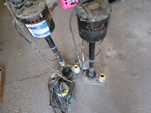 lot 216 image: Pumps Mark II Simer, two Wayne sum...