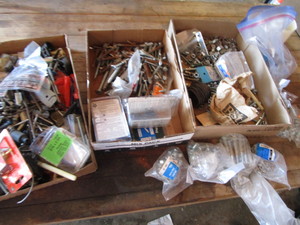 lot 219 image: Lag screw, bolts, nuts, 12 of lot ...