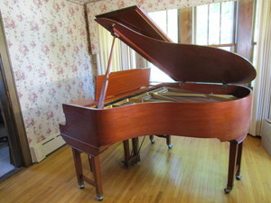 lot 3 image: Baby Grand piano by Laffargue SN#87...