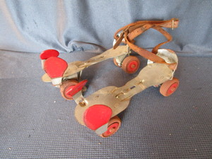 lot 235 image: Vintage roller skates, Union D 12...