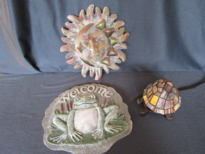 lot 243 image: WELCOME frog stepping stone, SOL ga...