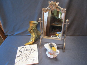 lot 273 image: Shaving mug with brush, table top s...